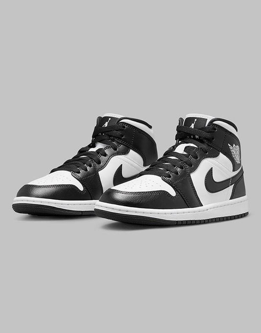 SP 207 AIR JORDAN 1 PANDA